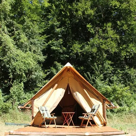 Chez Tombivouac Villa Pierrefonds Exterior photo