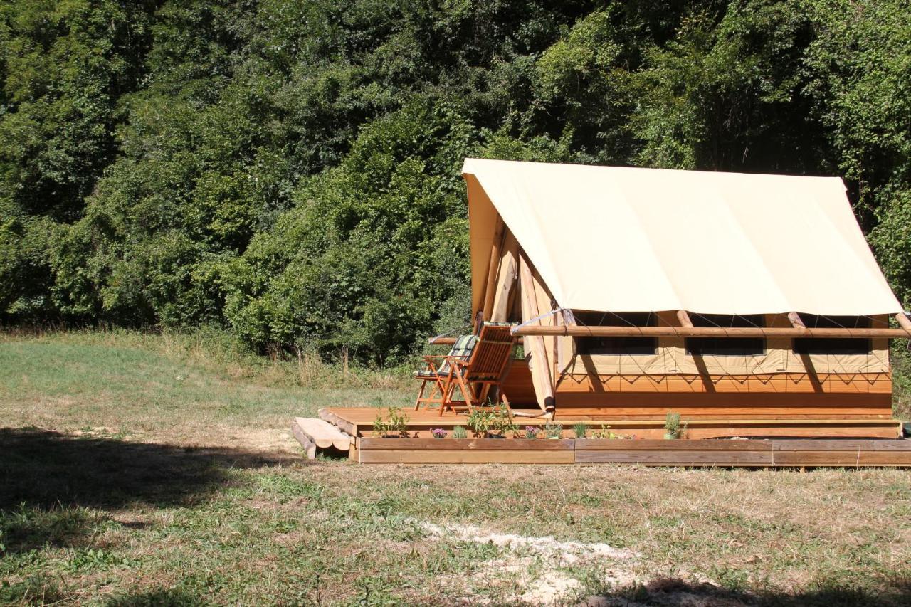 Chez Tombivouac Lodge *